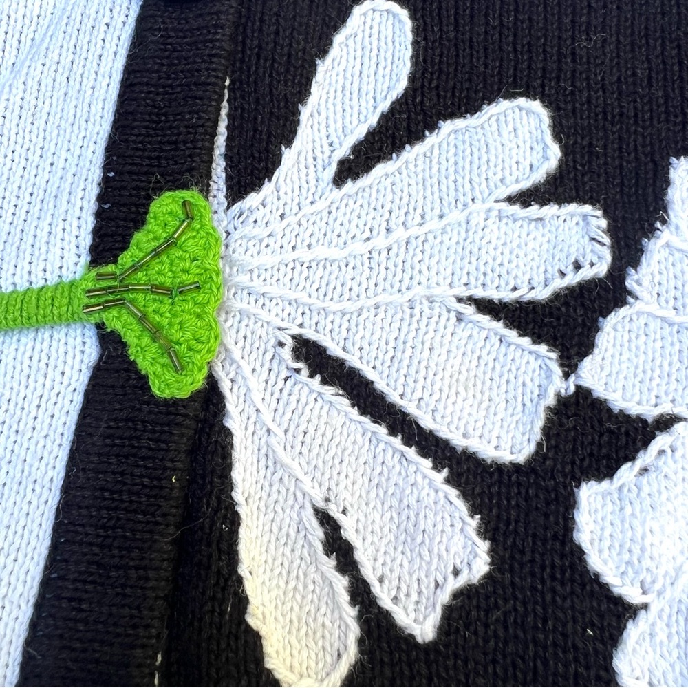 Storybook Knits Flower Medium Embellished Women’s Sweater New - Picture 2 of 9